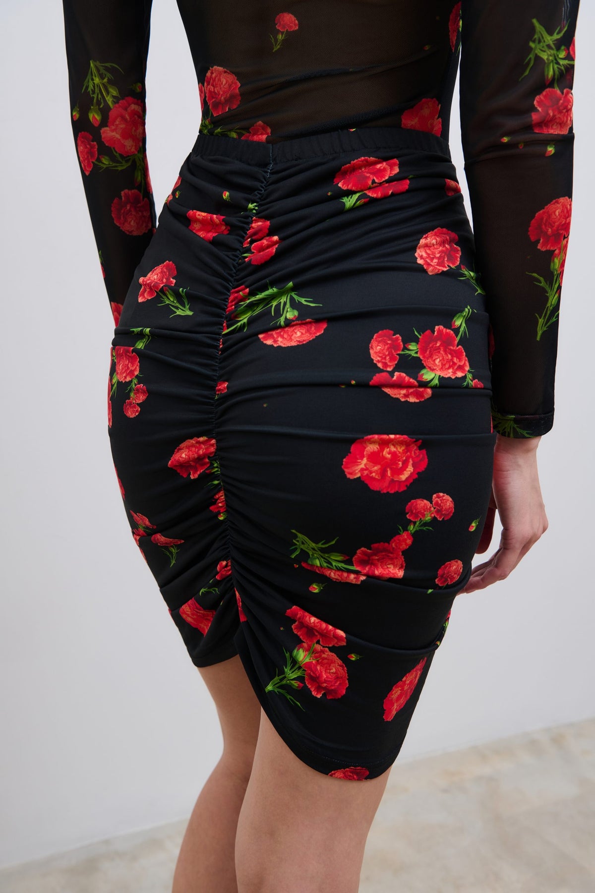 Carnation Dream Mini Skirt Black