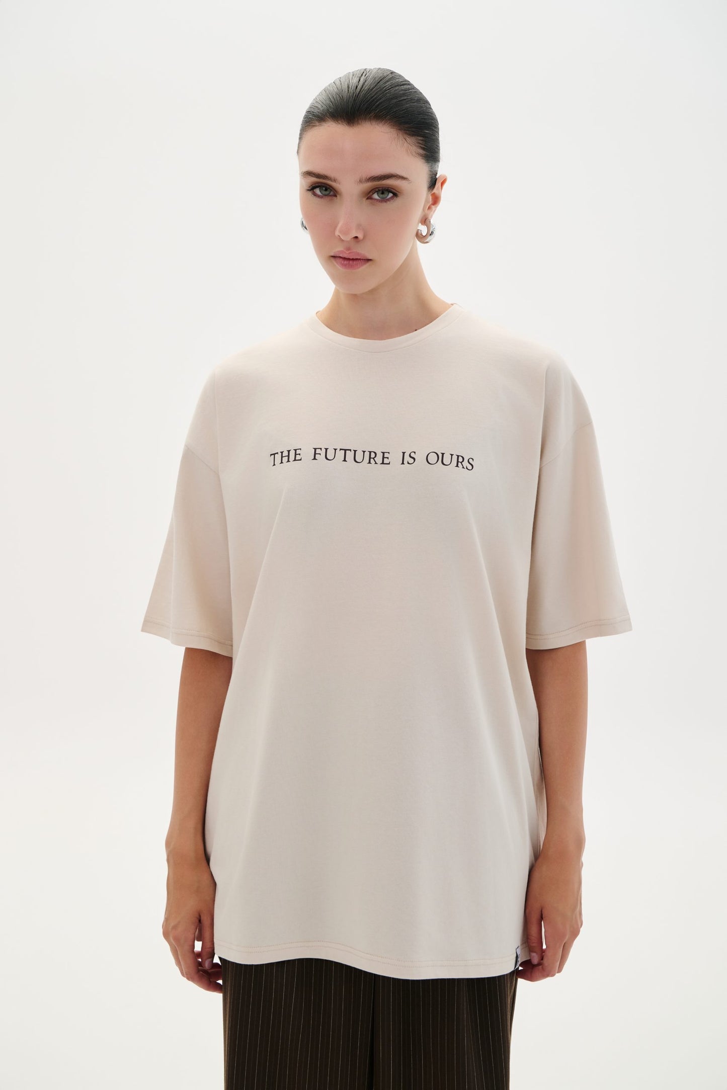 T-Shirt “The Future Is Ours” - Ecru