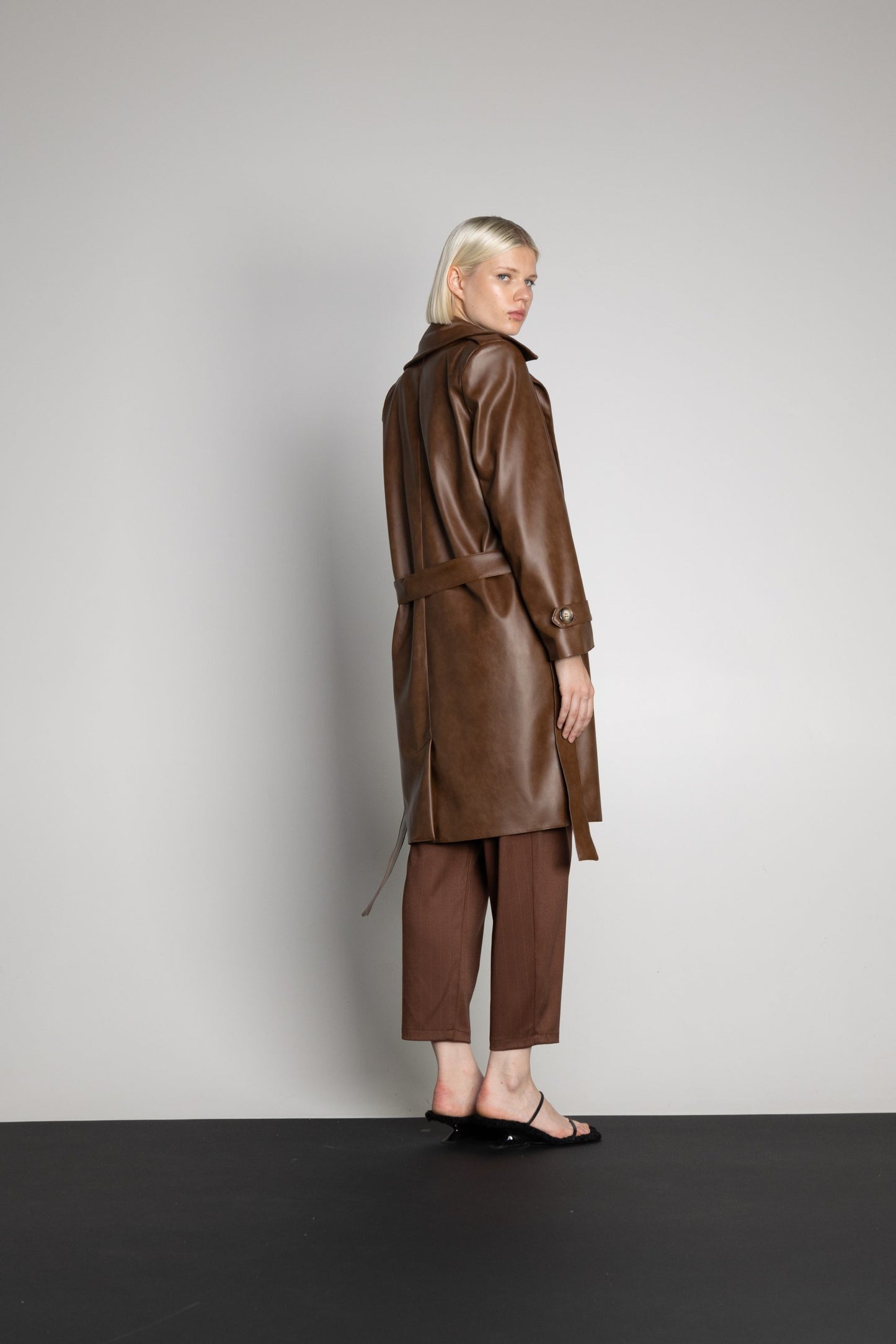 Karma Brown Trenchcoat