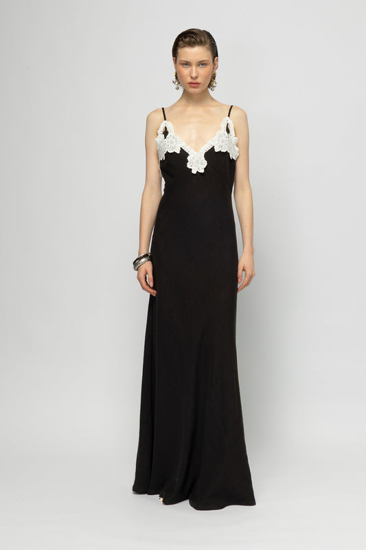 Cyra Black Dress