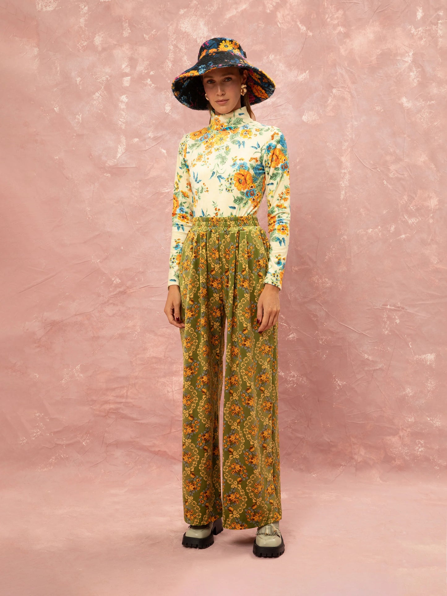 Fluffy Elasticated- Waist Pants - Lace Bouquet Lime
