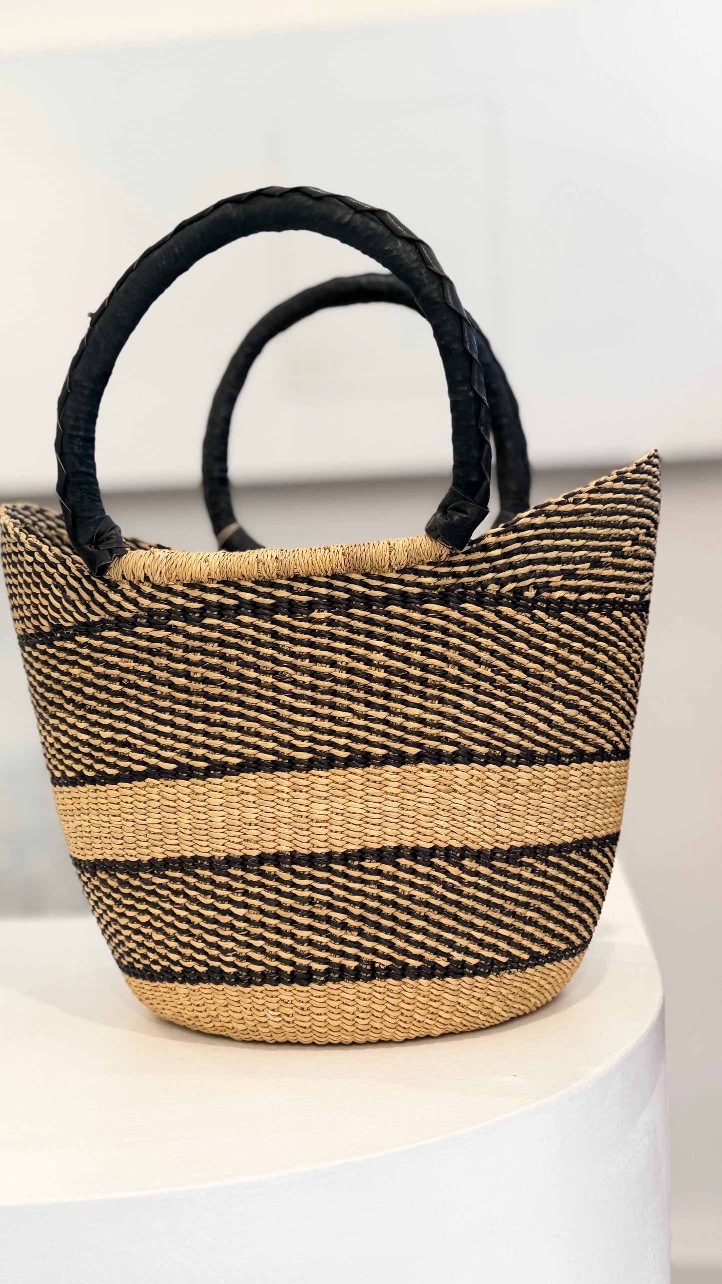 Ghana Bolga Bag Medium - Natural/Black