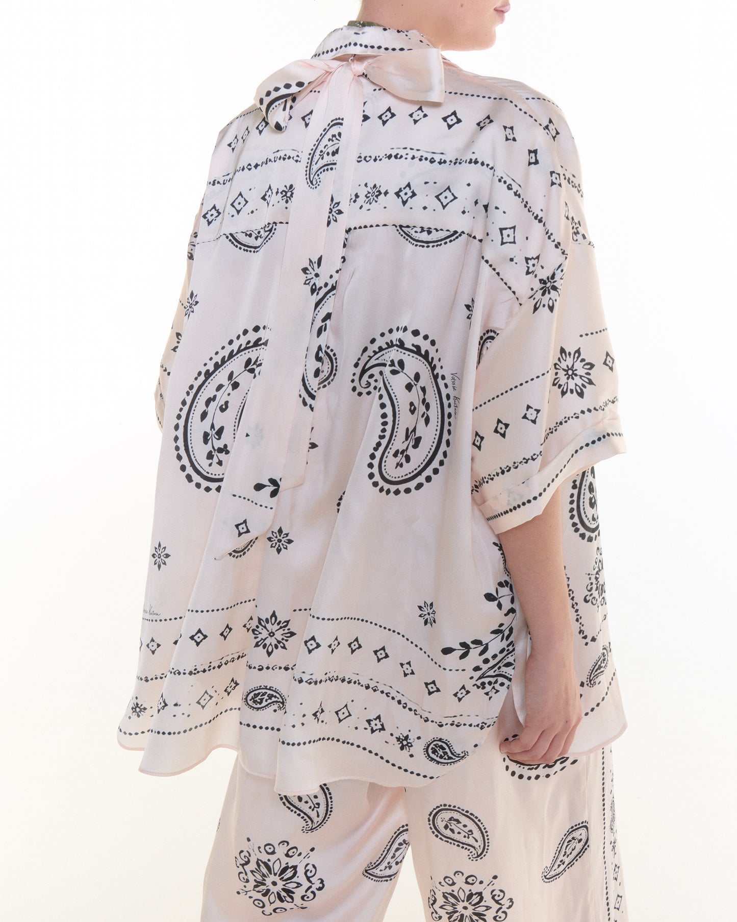 VK Off White Bandana OS Shirt