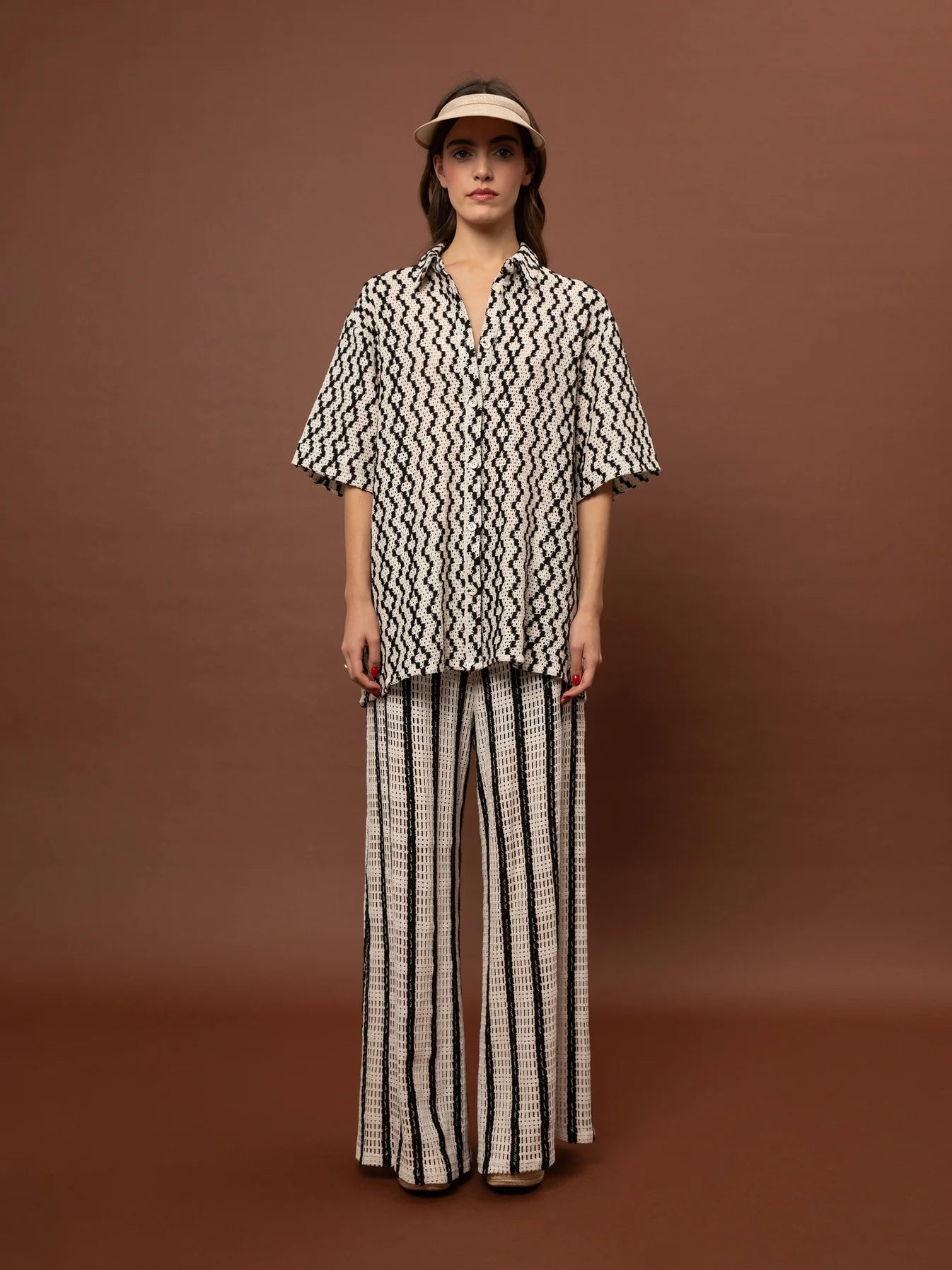 Knitted Pants Stripes - Black & White