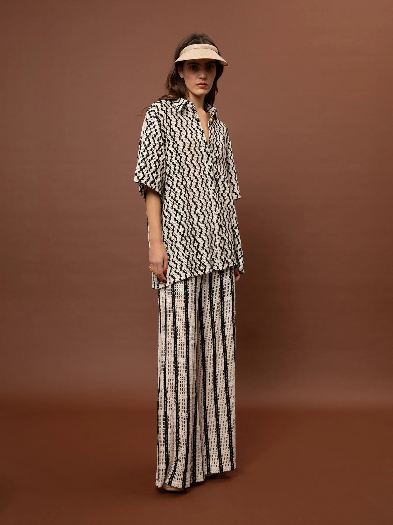 Knitted Pants Stripes - Black & White