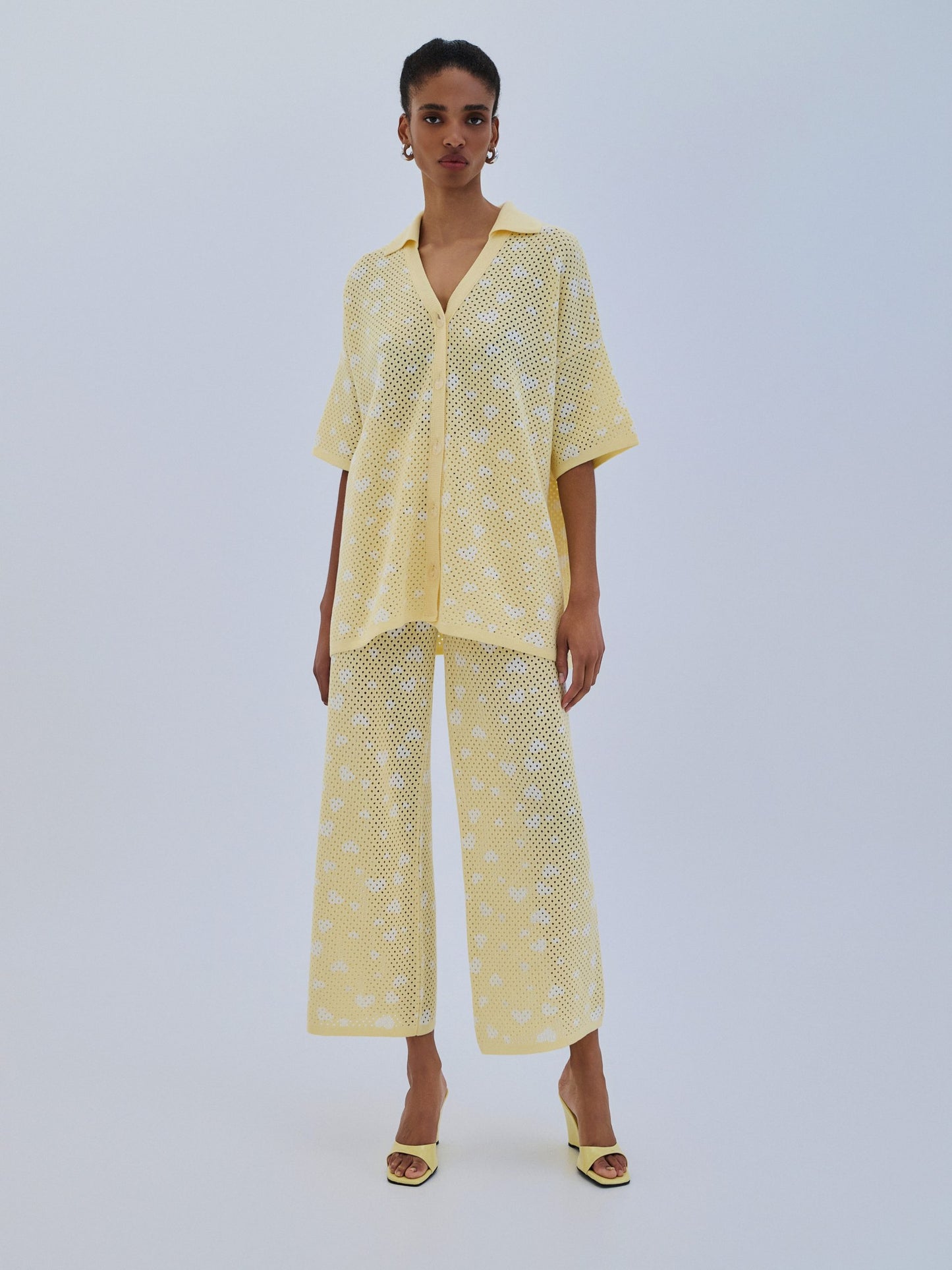Cardigan Polo V Hearts - Yellow Pastel