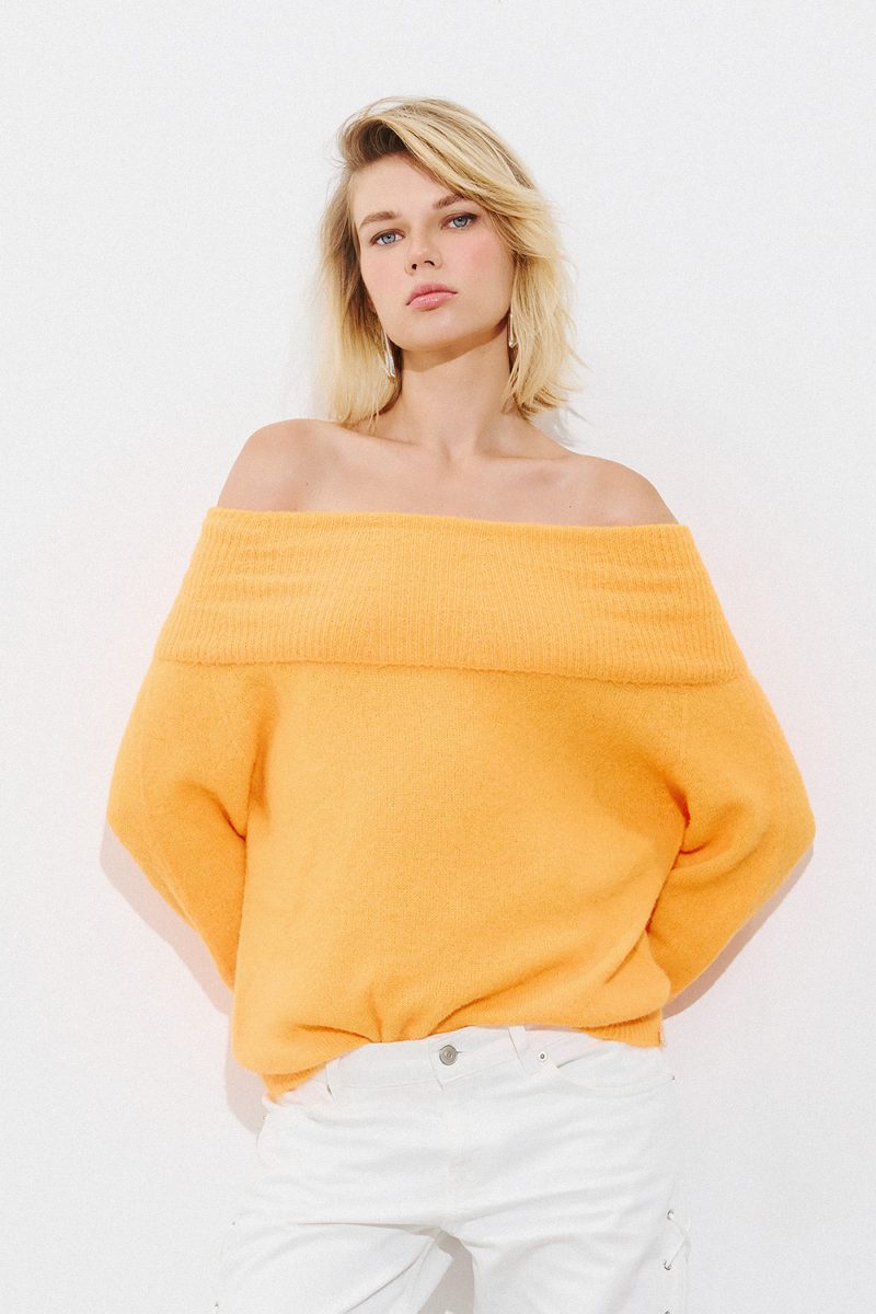 Alpaca Off Shoulder Efimeron - Orange